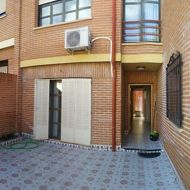 Habitación 4 personas en Toledo - Habitación con cama grande - 65
