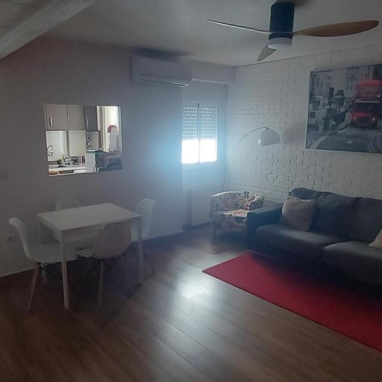 Precioso piso-apartamento en barrio de Zaragoza - Two-Bedroom Apartment - 4