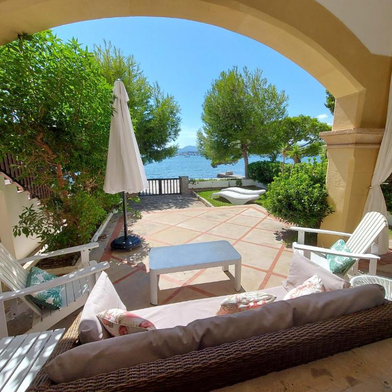 CASA FARO Spacious, Ground Floor Property on the Pine Walk, Covered terrace with Sea Views. Wifi/Air Con - Apartamento - 1