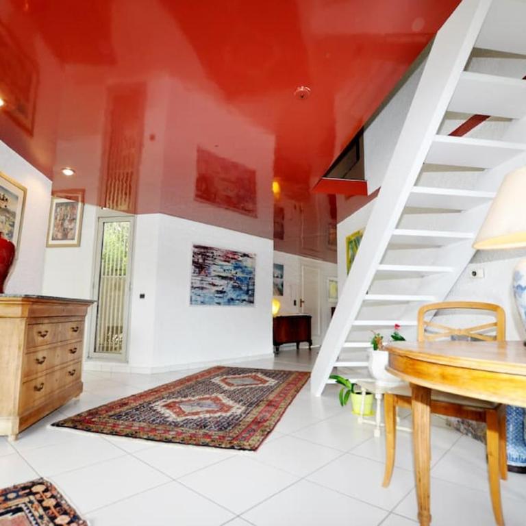 Villa Haut Standing avec Piscine, Vue sur Golf - Villa - 28