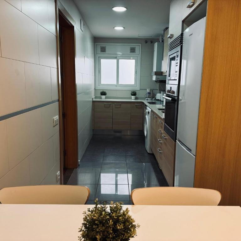 Sweet BCN Sagrada Familia - Three-Bedroom Apartment - 30
