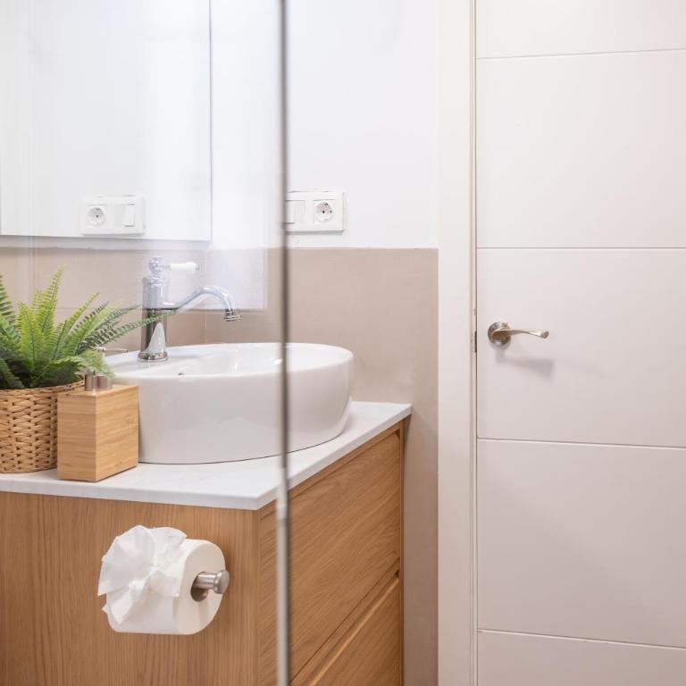 Refugio en Albaicín y parking - Apartment - 26