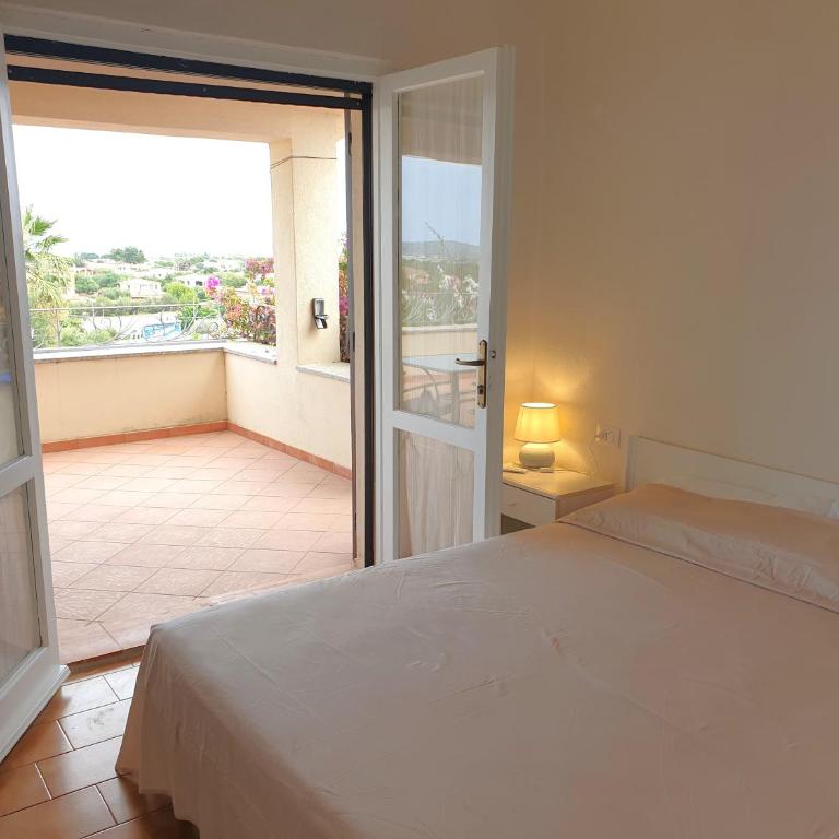 Camera con Vista - Appartamento con 2 Camere da Letto e Vista Mare - 9
