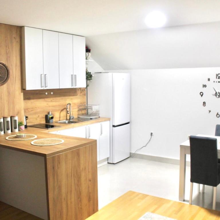 Lilium Apartment Sarajevo - Apartman sa 2 Spavaće Sobe - 2