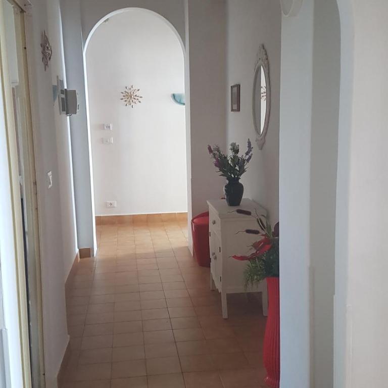 VISTA MARE SAVONA "Posto auto e ombrellone con due sdraio compreso" - Appartamento con 1 Camera da Letto - 24