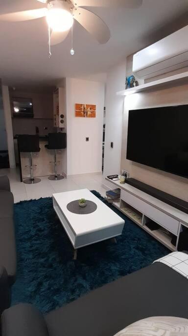 Apto Moderno 3 Habitaciones, SiempreAgua, Central, Aire Acondicionado, Piscina, Parking - Apartamento de 3 dormitorios - 8