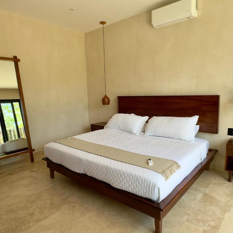 Casa LAAK, luxury villa, 5 br, 7 bt, heated pool - Villa - 65