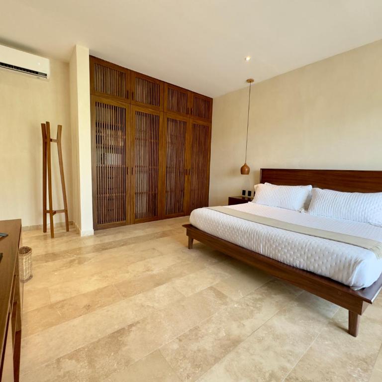 Casa LAAK, luxury villa, 5 br, 7 bt, heated pool - Villa - 48