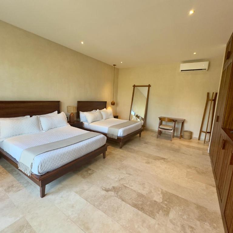 Casa LAAK, luxury villa, 5 br, 7 bt, heated pool - Villa - 45