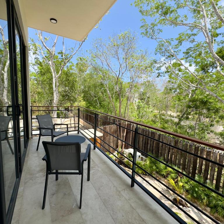 Casa LAAK, luxury villa, 5 br, 7 bt, heated pool - Villa - 75