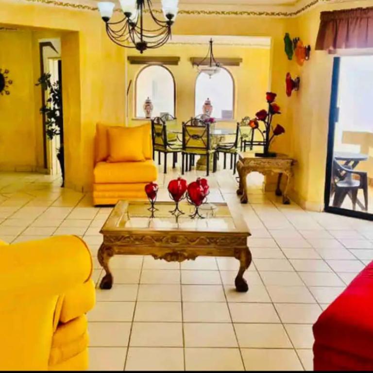 Frente al mar hermoso condominio familiar - Three-Bedroom Apartment - 36