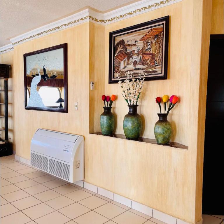 Frente al mar hermoso condominio familiar - Three-Bedroom Apartment - 39