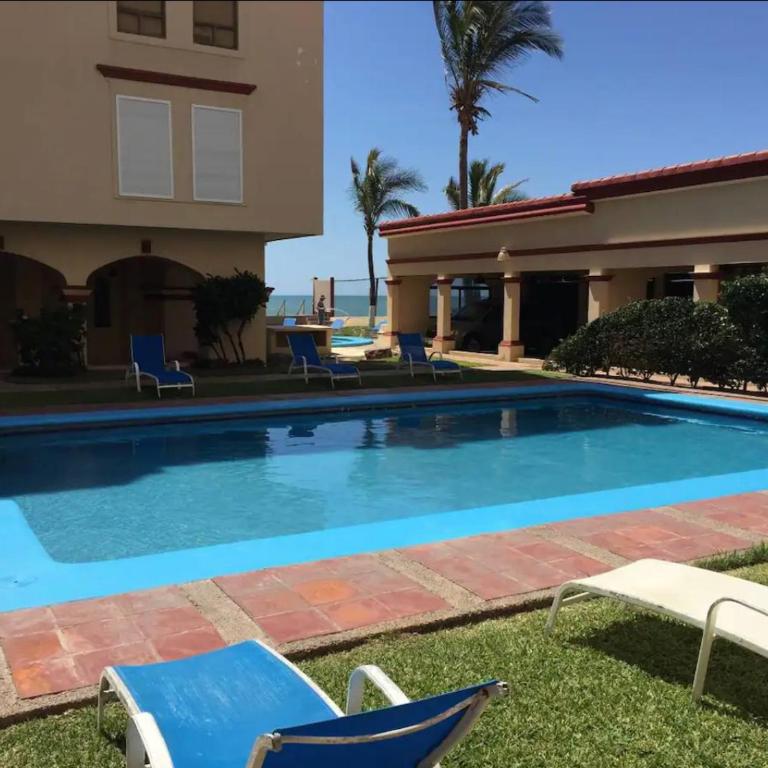 Frente al mar hermoso condominio familiar - Three-Bedroom Apartment - 44