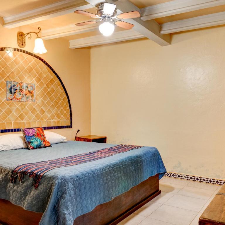Casa de Colores - Queen Suite - 1