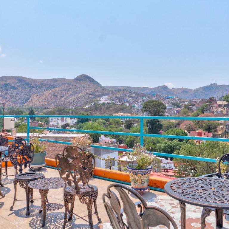 Casa de Colores - Large Double Room - 1