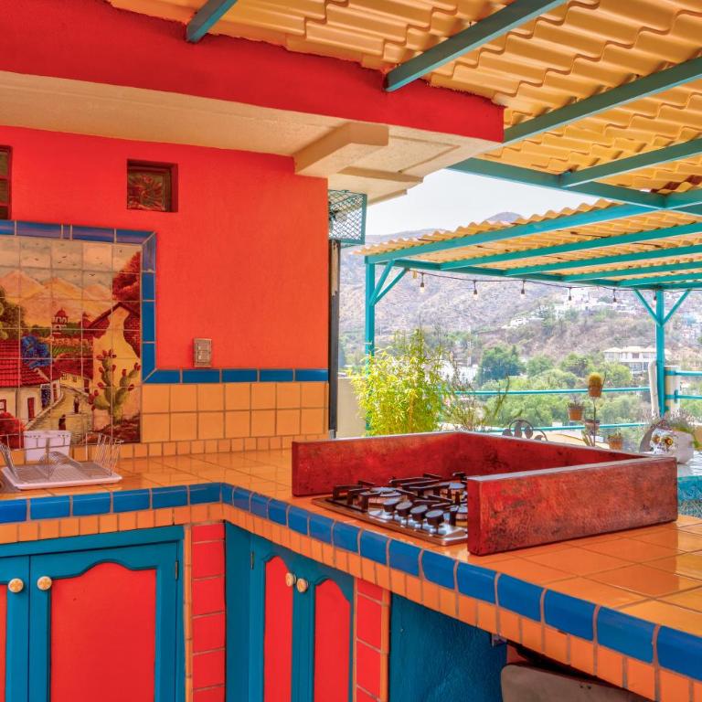 Casa de Colores - Large Double Room - 11