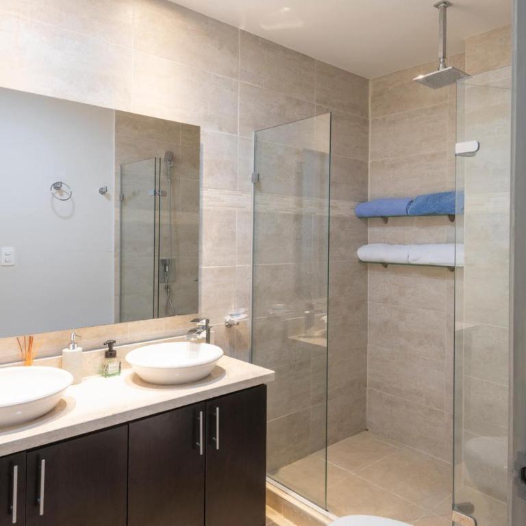 Sunshine 503 Beautiful SeaView 2Beds2bath w AC front Beach - Two-Bedroom Apartment - 16
