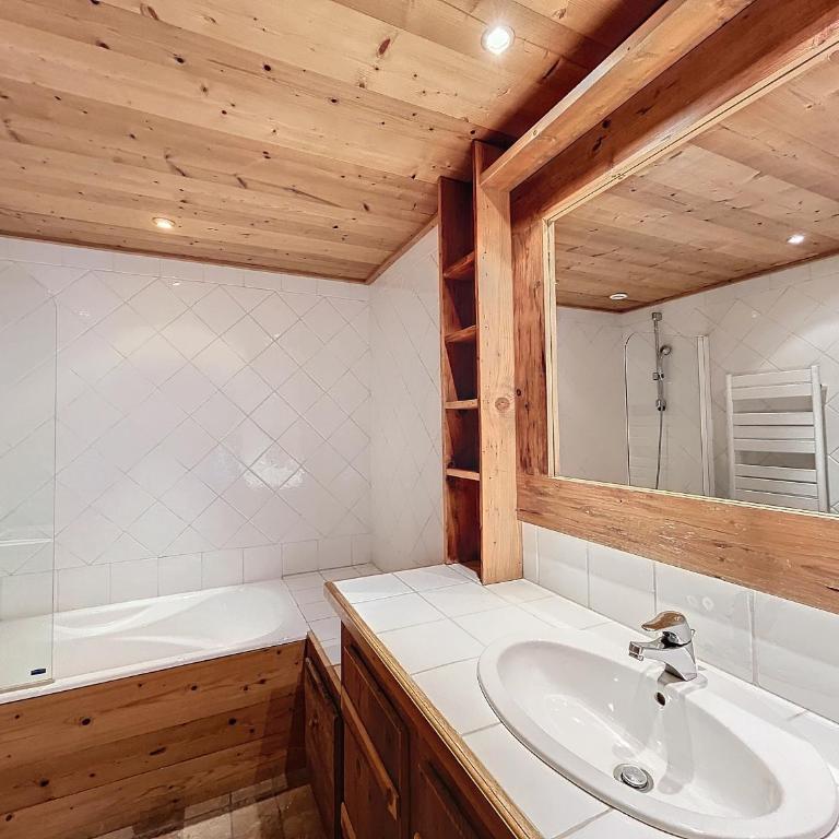 Appartement 4 pièces avec piscine couverte à Combloux - Appartement 3 Chambres - 8