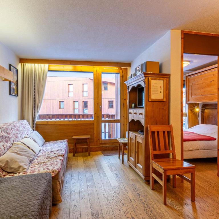 Appartement tout équipé avec balcon et garage, à 10min des commerces, navette gratuite. - FR-1-694-349 - Appartement - 3