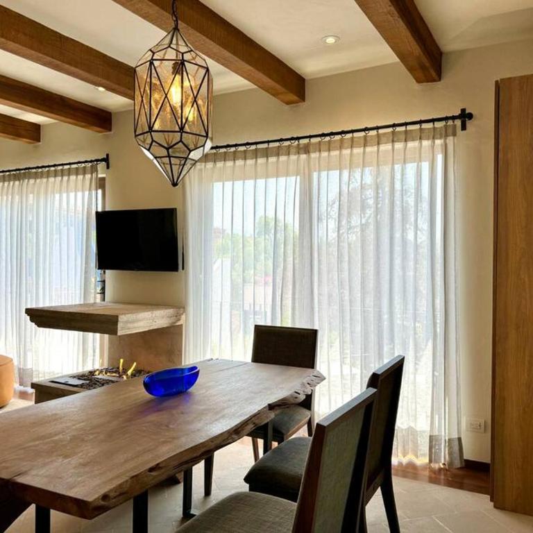 Luxury 2BR Condo AC Near Rosewood - 3 min walk - Two-Bedroom Apartment - 14