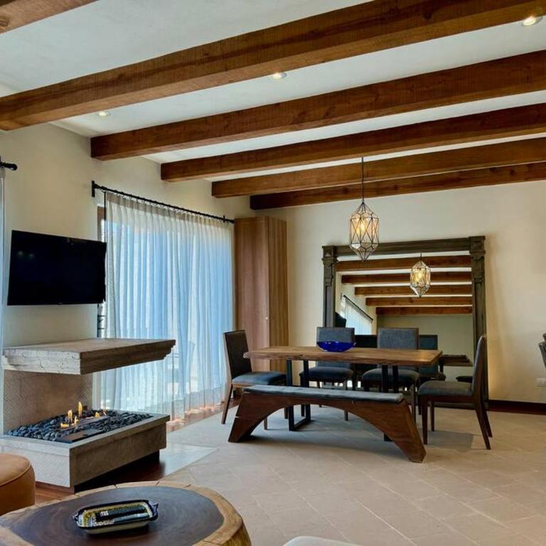 Luxury 2BR Condo AC Near Rosewood - 3 min walk - Two-Bedroom Apartment - 34