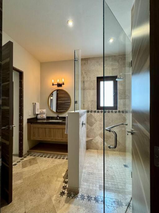 Luxury 2BR Condo AC Near Rosewood - 3 min walk - Two-Bedroom Apartment - 37