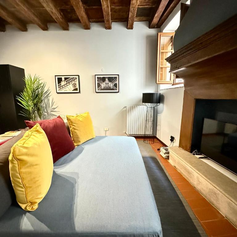 Dimora Legnazzi_a gem in the heart of Brescia - Studio with Sofa Bed - 3