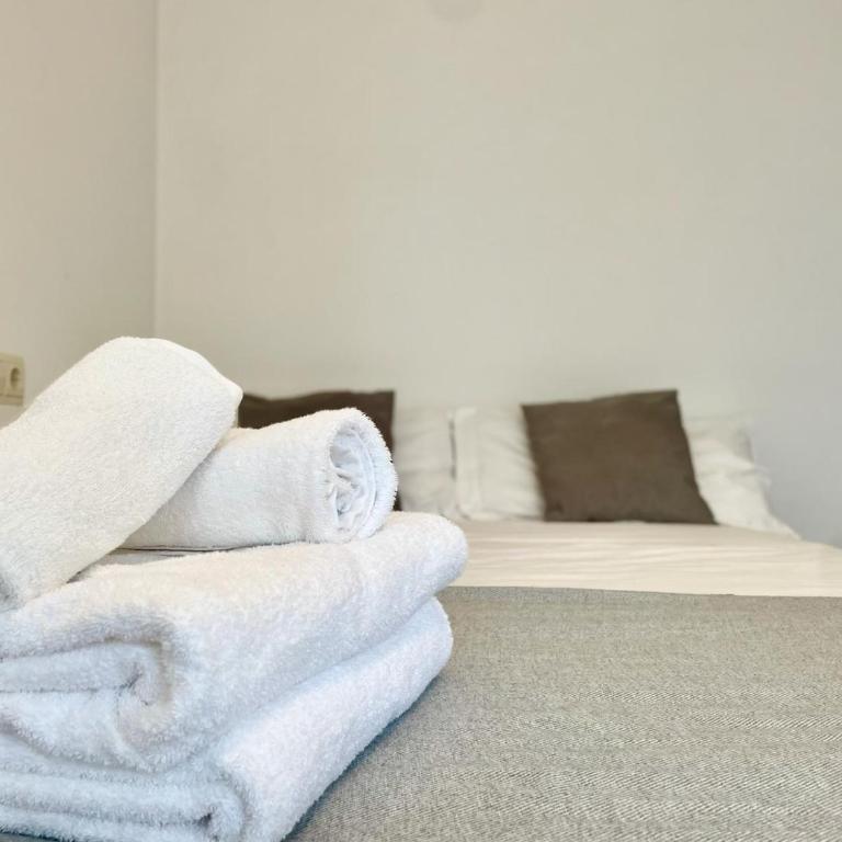 Cies Suitel López de Neira 28 - Love your Stay - Apartment 1 double room + sofá bed - 3