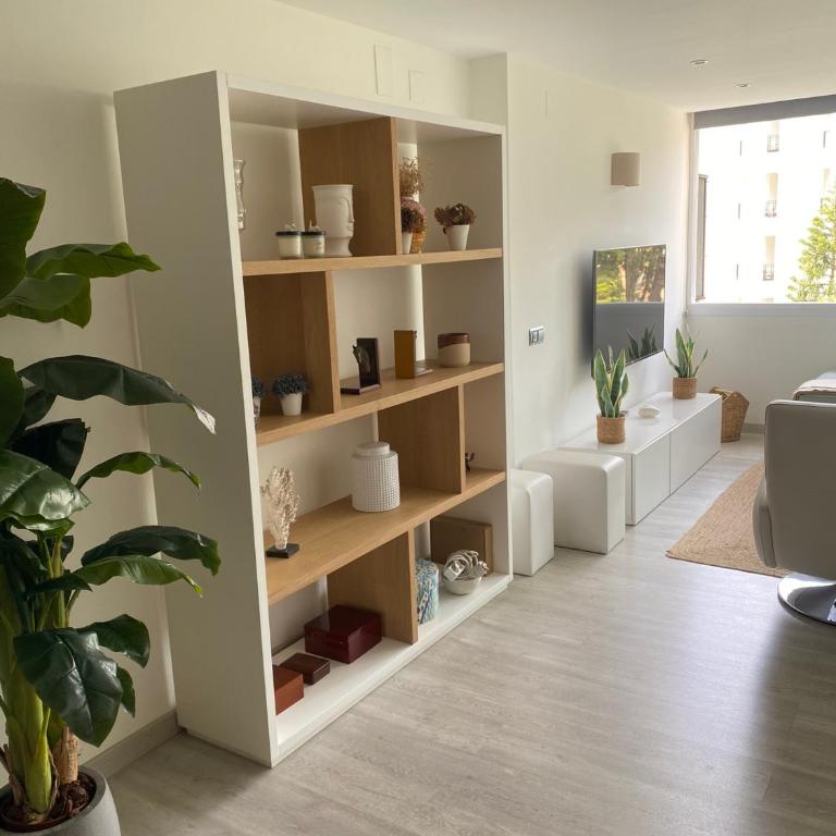 Homely Home Marbel Center Vistas Al Mar - Apartment - 5
