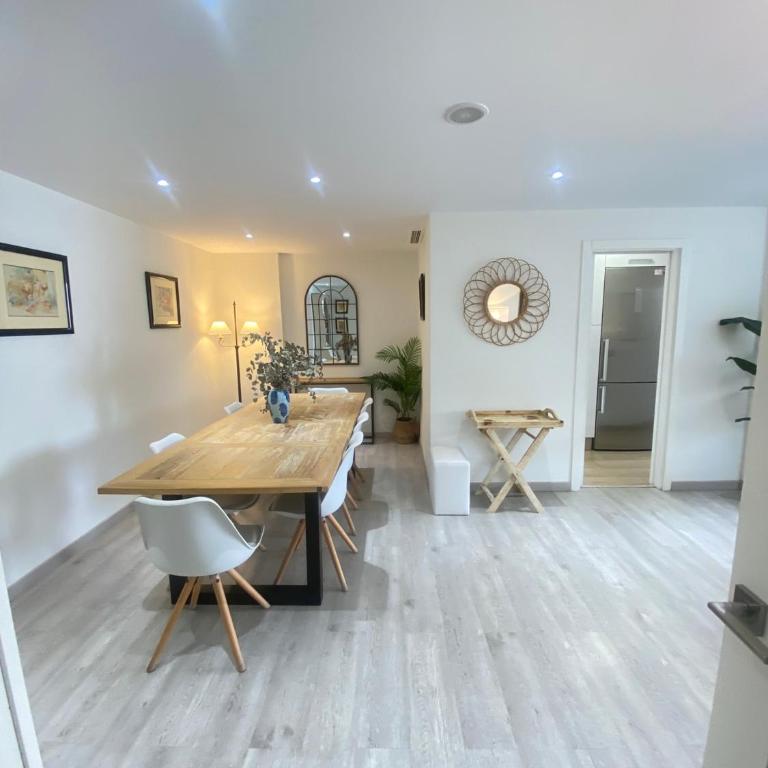 Homely Home Marbel Center Vistas Al Mar - Apartment - 8