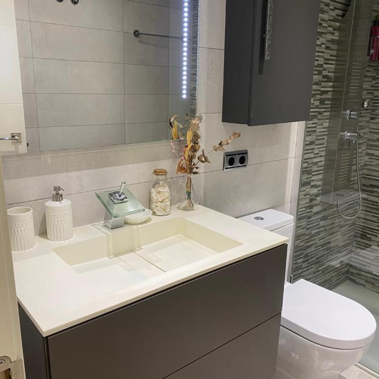 Homely Home Marbel Center Vistas Al Mar - Apartment - 27
