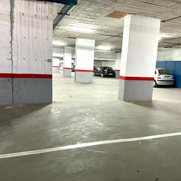 En Carihuela con vistas y plaza de garaje, Nucleo Cristal - Apartamento de 3 dormitorios - 23