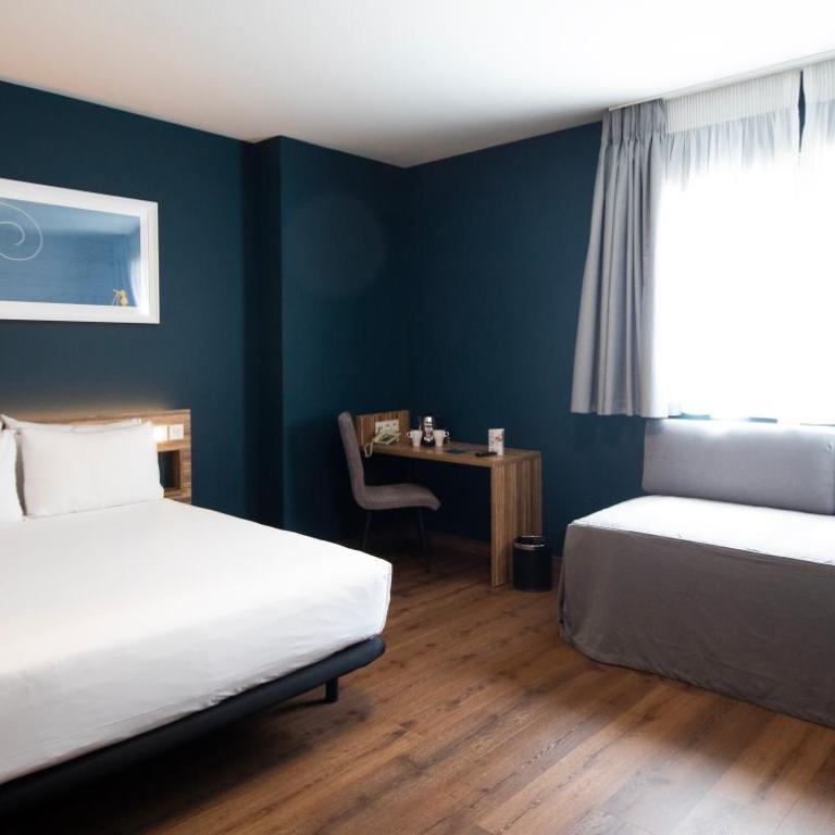 Travelodge Madrid Metropolitano - Family Room - 3 Adults Maximum - 5
