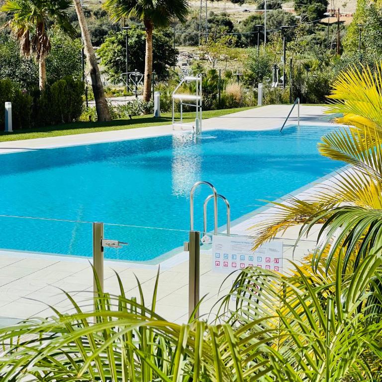 Penthouse moderne vue mer idéal pour séjour en famille Las Olas Estepona - Three-Bedroom Apartment - 32