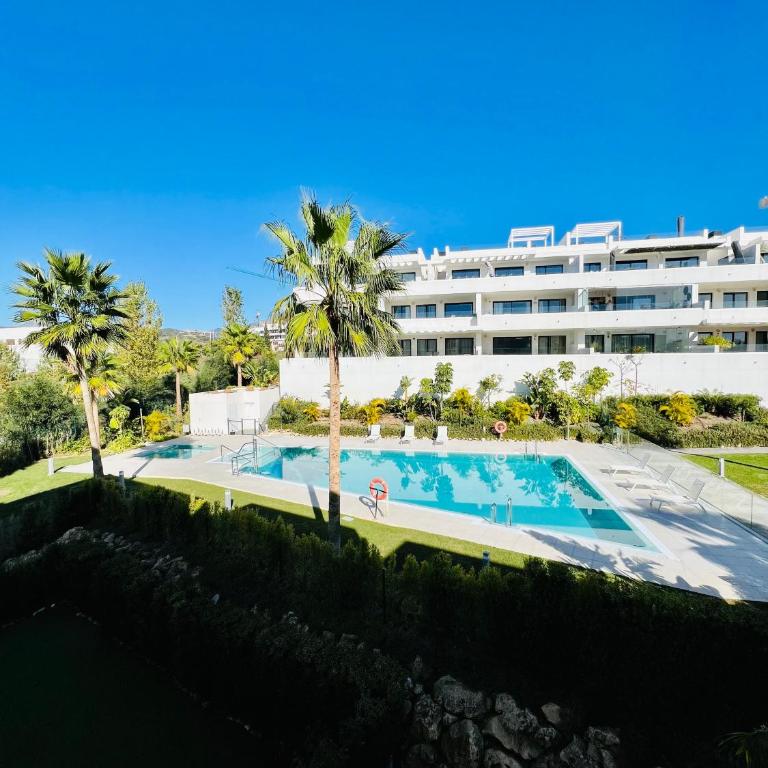 Penthouse moderne vue mer idéal pour séjour en famille Las Olas Estepona - Three-Bedroom Apartment - 39