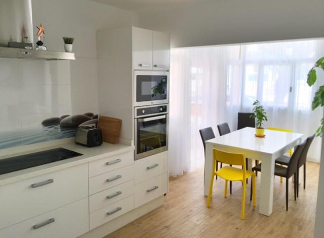 Corralejo beach life - Three-Bedroom Apartment - 5