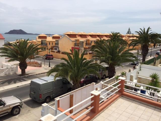 Corralejo beach life - Three-Bedroom Apartment - 12