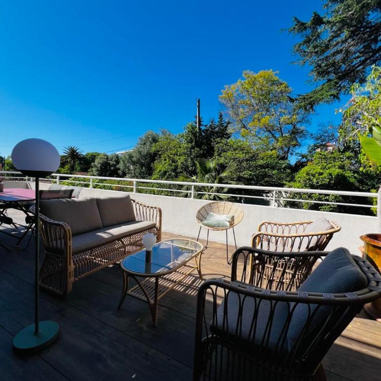 Bright and Stylish in City Center 2 Bedrooms - Appartement - 27