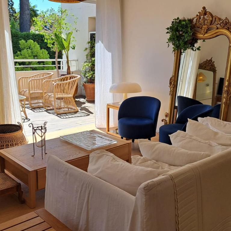 Bright and Stylish in City Center 2 Bedrooms - Appartement - 6