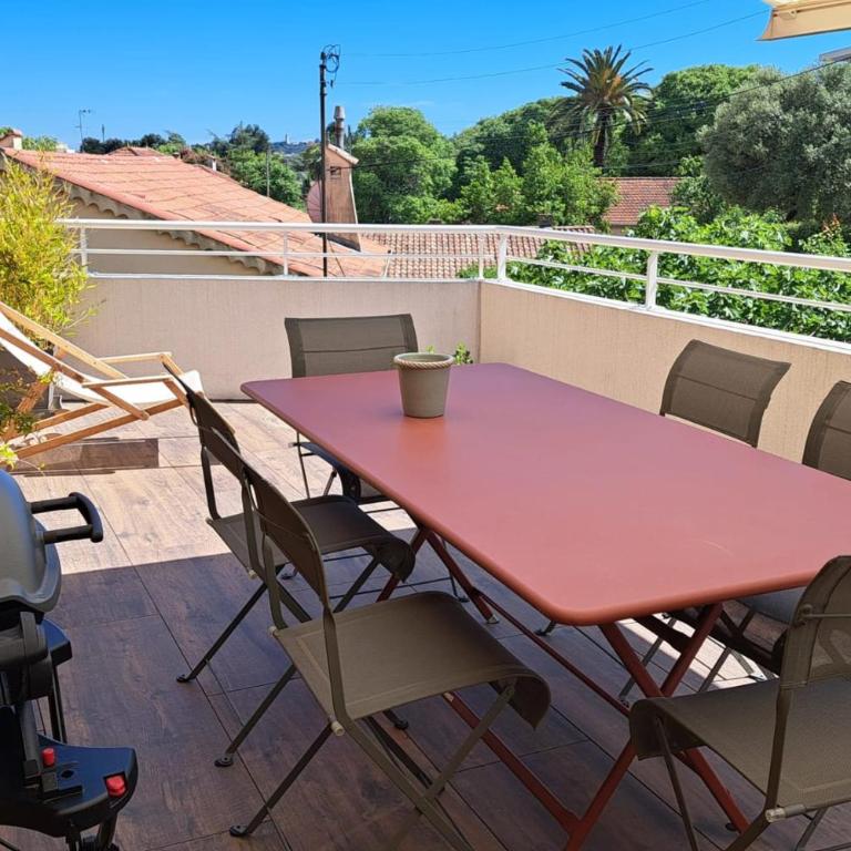 Bright and Stylish in City Center 2 Bedrooms - Appartement - 36