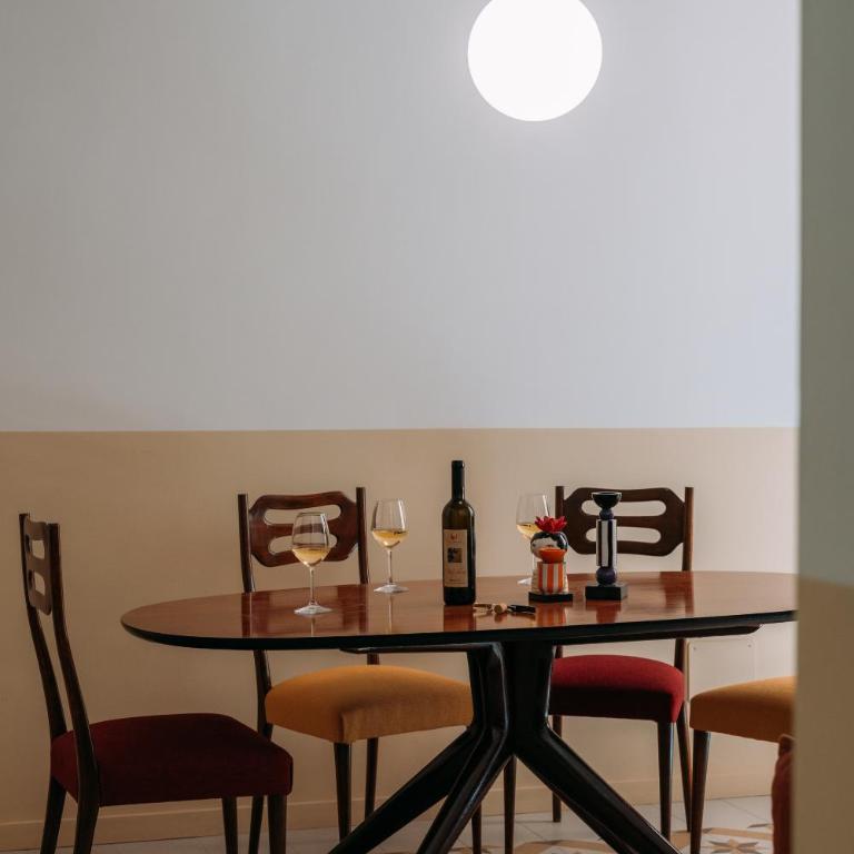 Flat 13 - One-Bedroom Apartment - 5