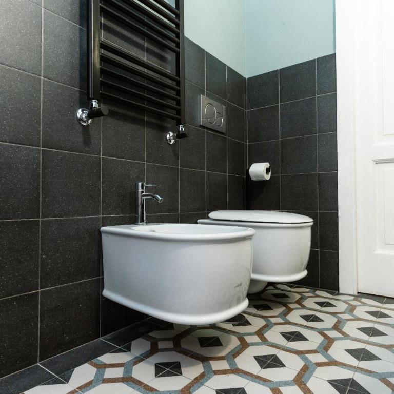 Flat 13 - One-Bedroom Apartment - 33