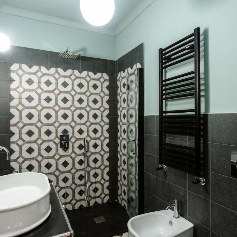 Flat 13 - One-Bedroom Apartment - 43