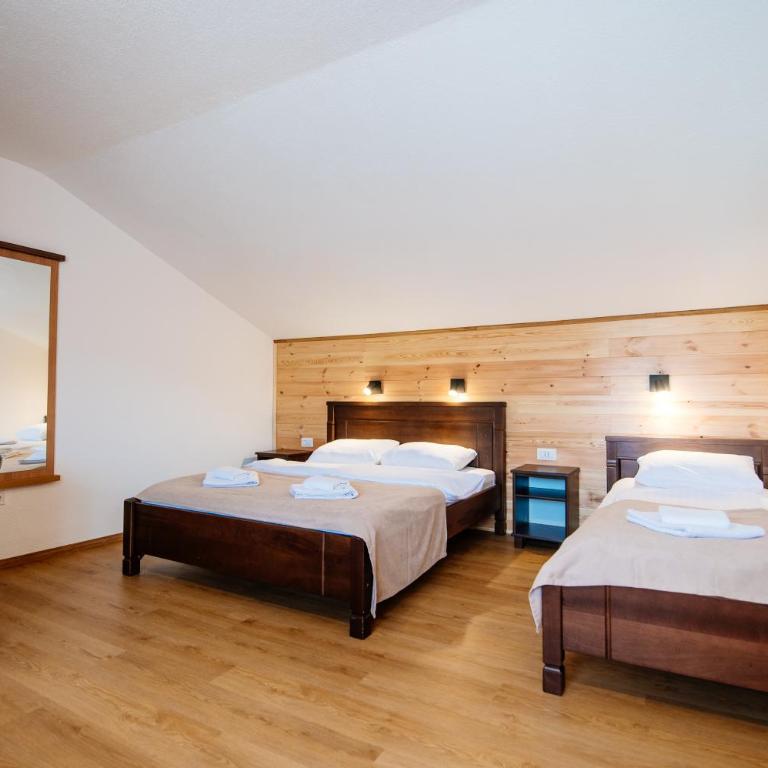 Hotel Zlatni bor - Deluxe Triple Room - 15