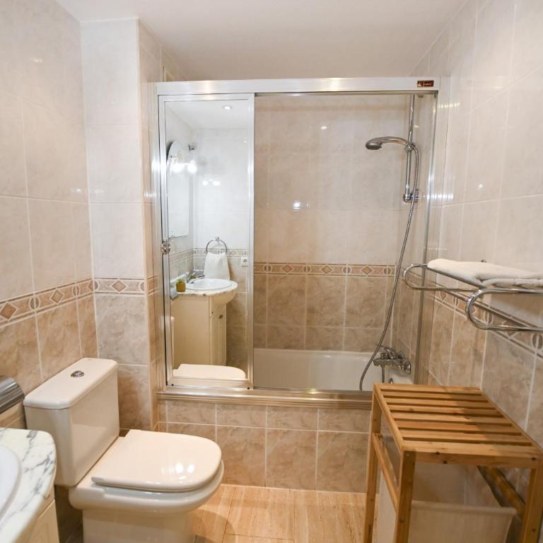 EDIFICIO APOLO 7 - Apartamento de 2 dormitorios con balcón y terraza - 9