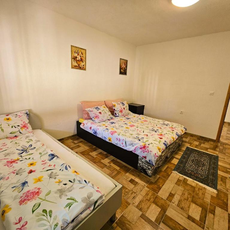 Apartment Bijela ladja - Deluxe Quadruple Room - 35