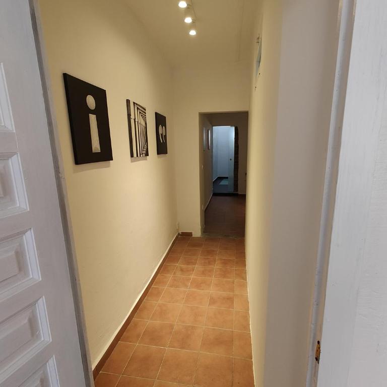Frailes Apartments - One-Bedroom Apartment - 7