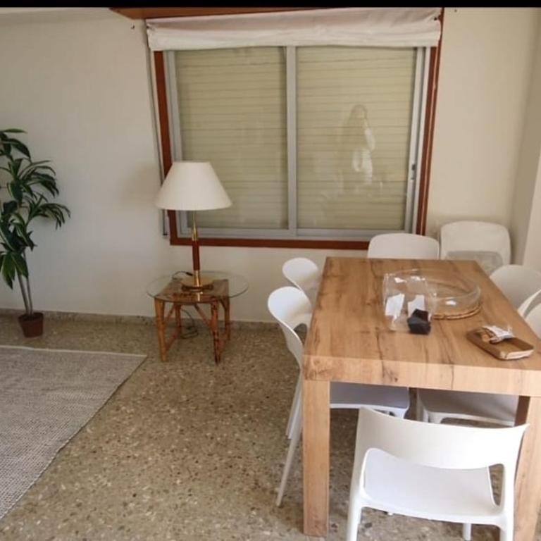 Piso nuevo y con vistas - Three-Bedroom Deluxe Apartment - 8