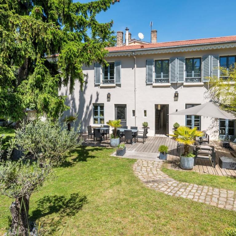 Le Cèdre du Liban -Urban chic house in the city - Villa - 1