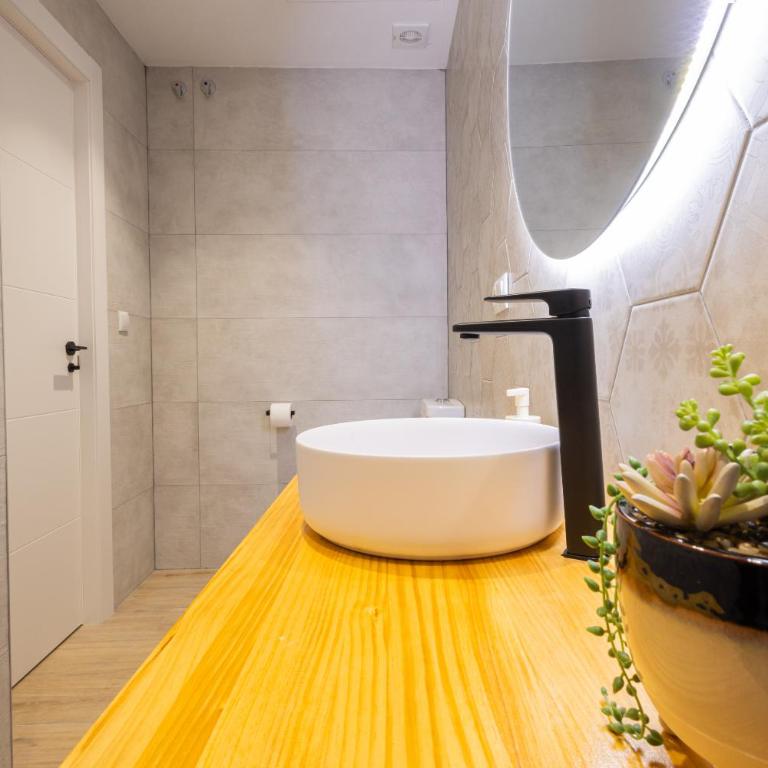 FLORIT FLATS - Arts & Port Suites - PET FRIENDLY - Studio Apartment - 9